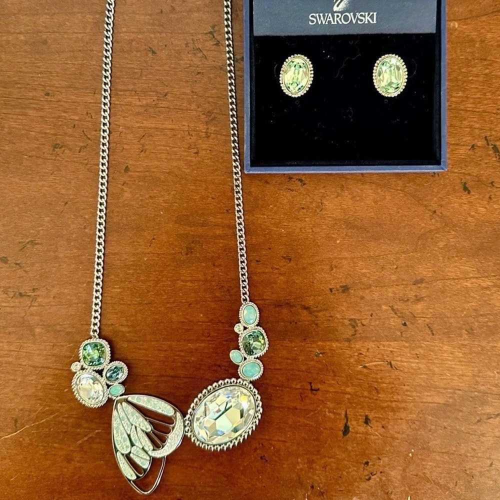 NWOT Swarovski Nova Butterfly Set